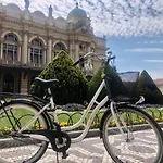 Jacuzzi&Bike Apartment, Krakow